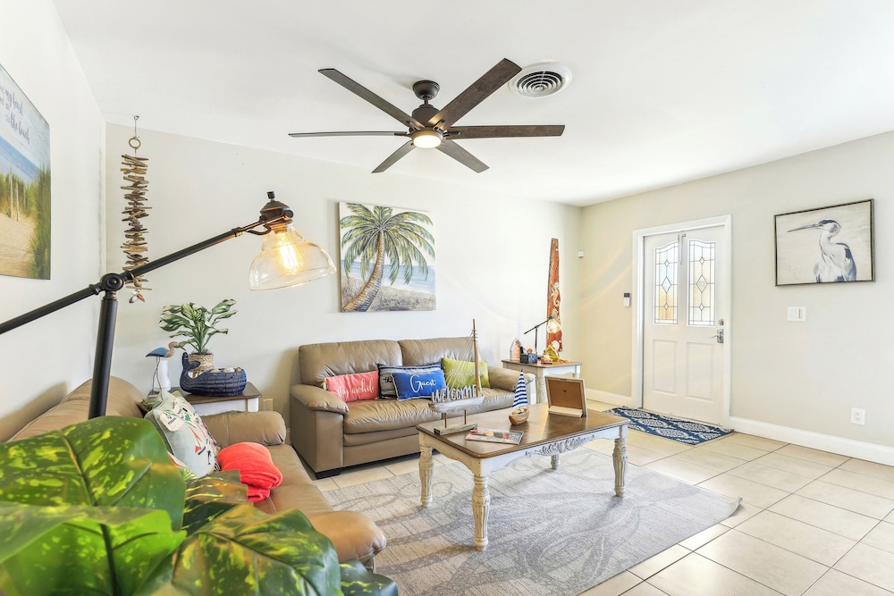 Jensen Beach Home quarter Mi to Beach Access - photo 14