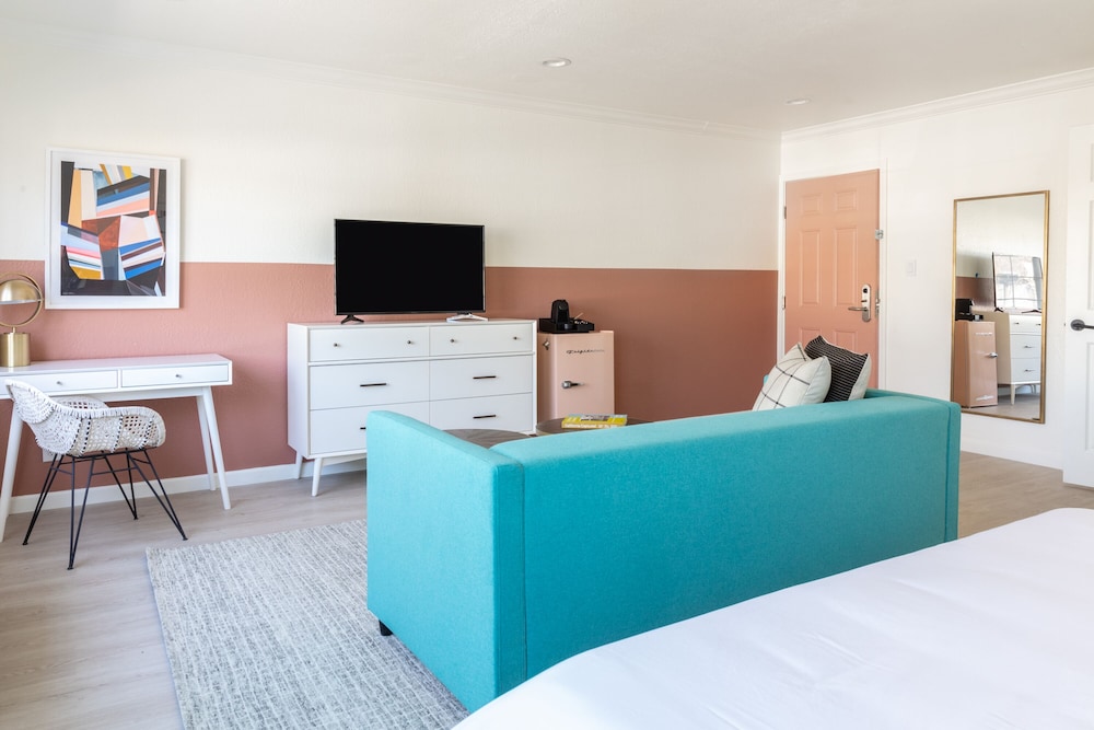 Signature Inn Oakland - photo 43