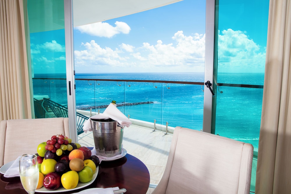 Krystal Grand Cancun All Inclusive