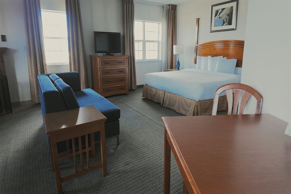 Host Inn All Suites - photo 12