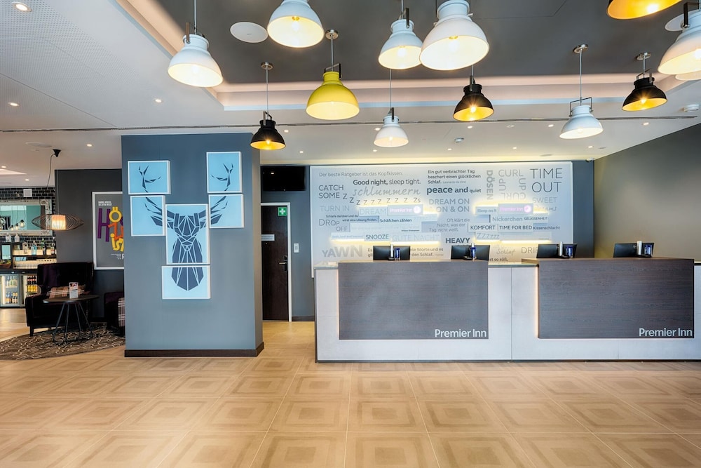 Premier Inn Berlin Airport — Berlin — photo 2