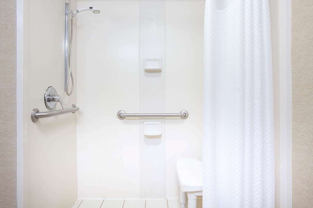 Baymont by Wyndham Saraland - photo 15