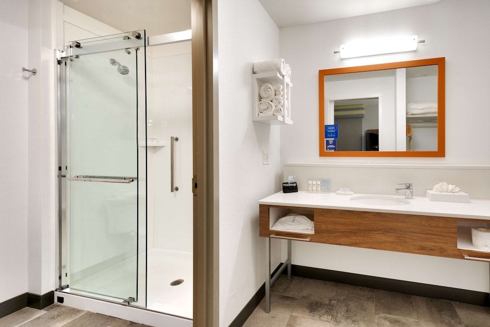 Hampton Inn & Suites By Hilton Spanish Fork Provo - photo 17
