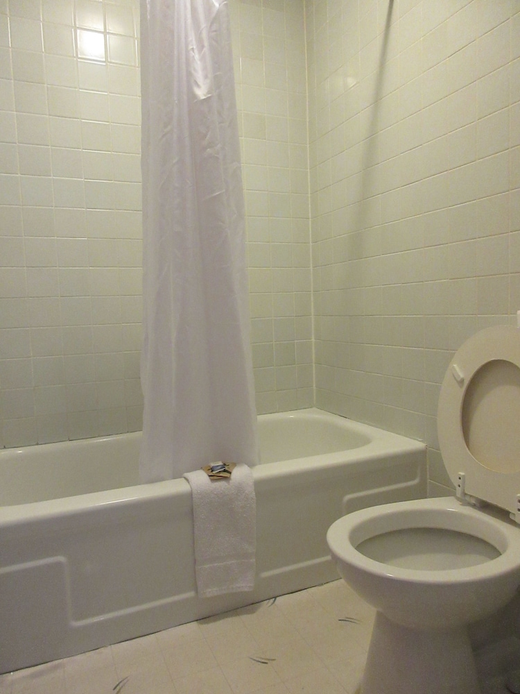 The Butte Motel - photo 16