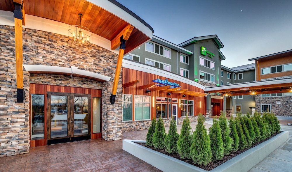 Holiday Inn & Suites Bellingham by IHG - photo 81