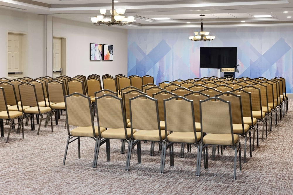 Hilton Garden Inn Milford - photo 33