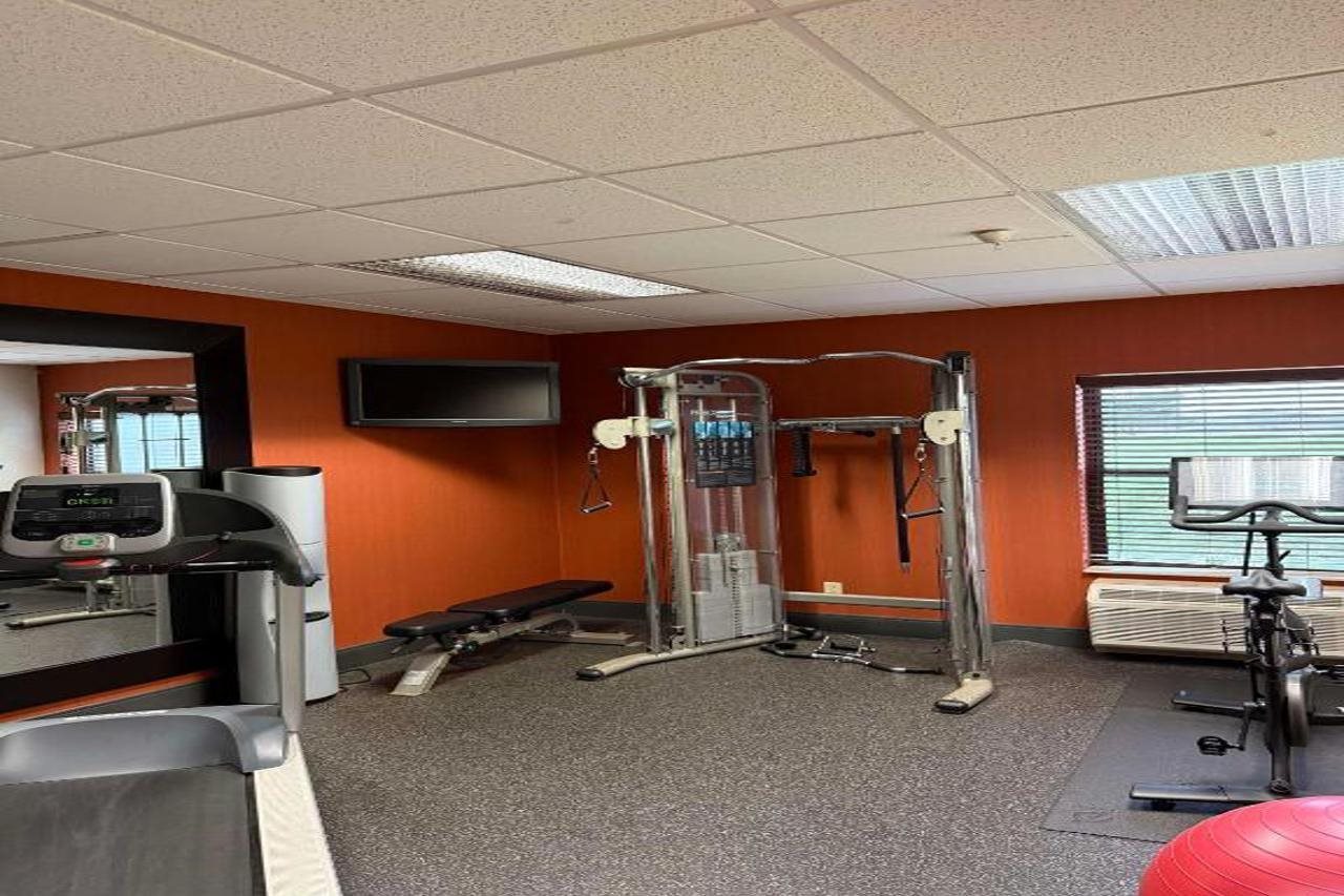 SureStay by Best Western Forsyth Decatur - photo 7