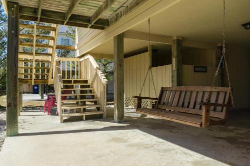Pelican Palace by Oak Island Accommodations - photo 33