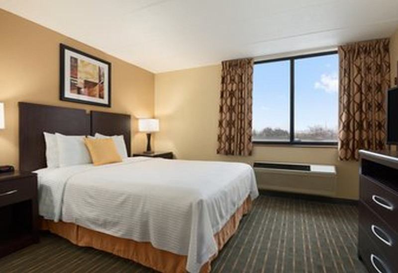Days Hotel Minneapolis University of Minnesota - photo 11