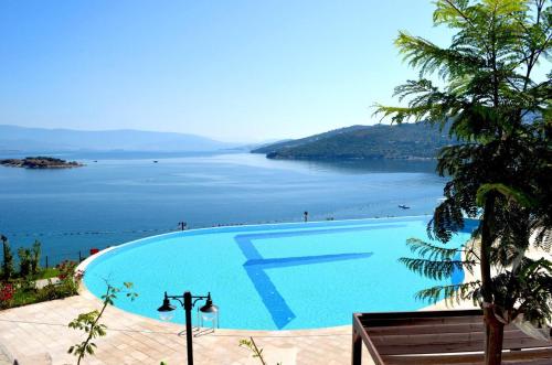 Villa Esteban Ozel Plajl 17275788 — Bogazici