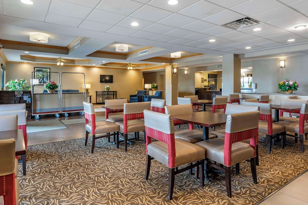 Comfort Inn Charlotte - photo 24