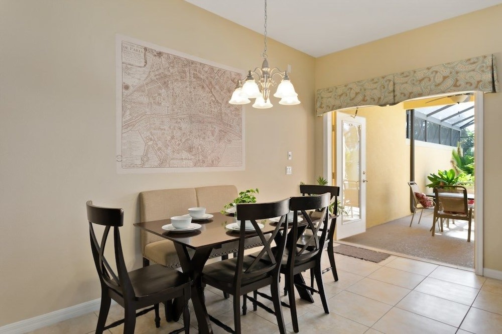 4BR Townhome Paradise Palms by SHV 8978 - photo 8