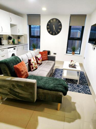 Luxurious 3 bed Ensuites & kitchenettes Nr LGI Hospital & Uni Free 5G WIFI & Netflix Short Stays Contractors Free Parking — 4-Star Luxury Hotel in Leeds, United Kingdom