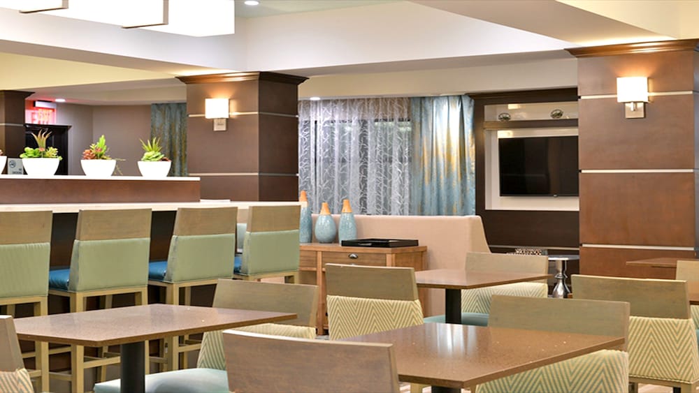 Holiday Inn Express Hotel & Suites Schulenburg by IHG - photo 82