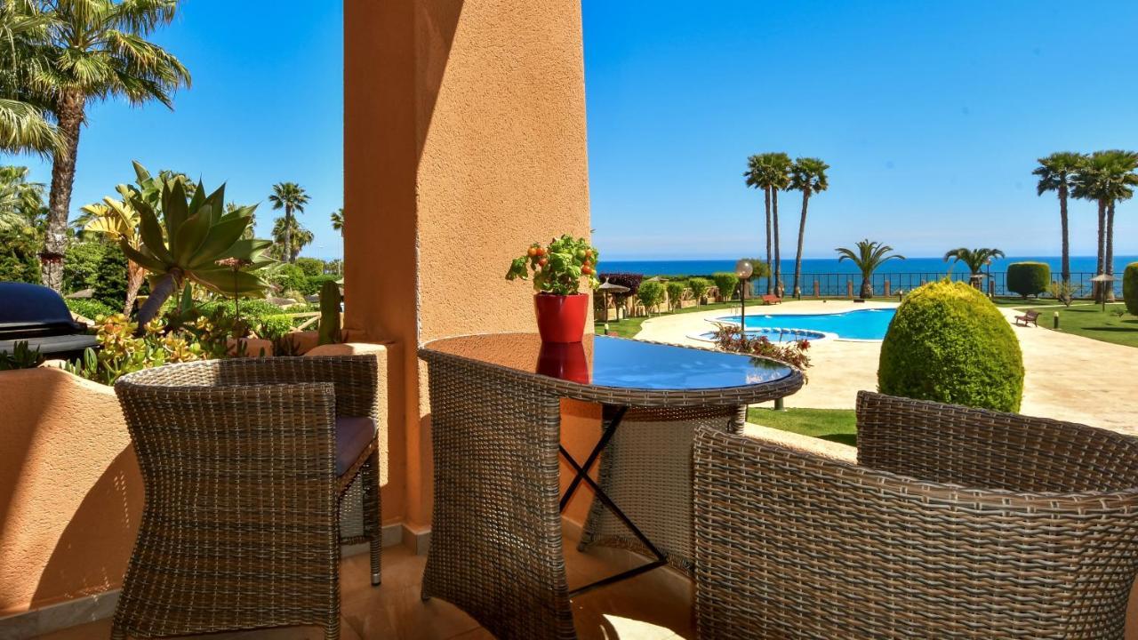 Apartamento Las Calitas II — 4-Star Luxury Hotel in Orihuela, Spain