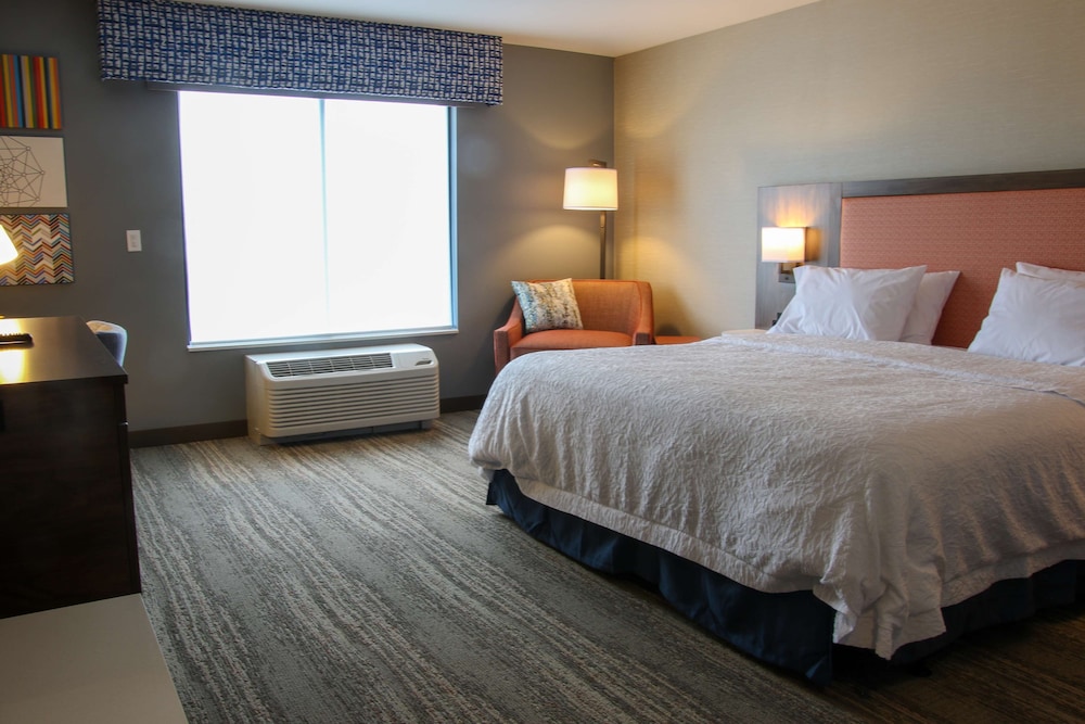 Hampton Inn & Suites Olean - photo 13