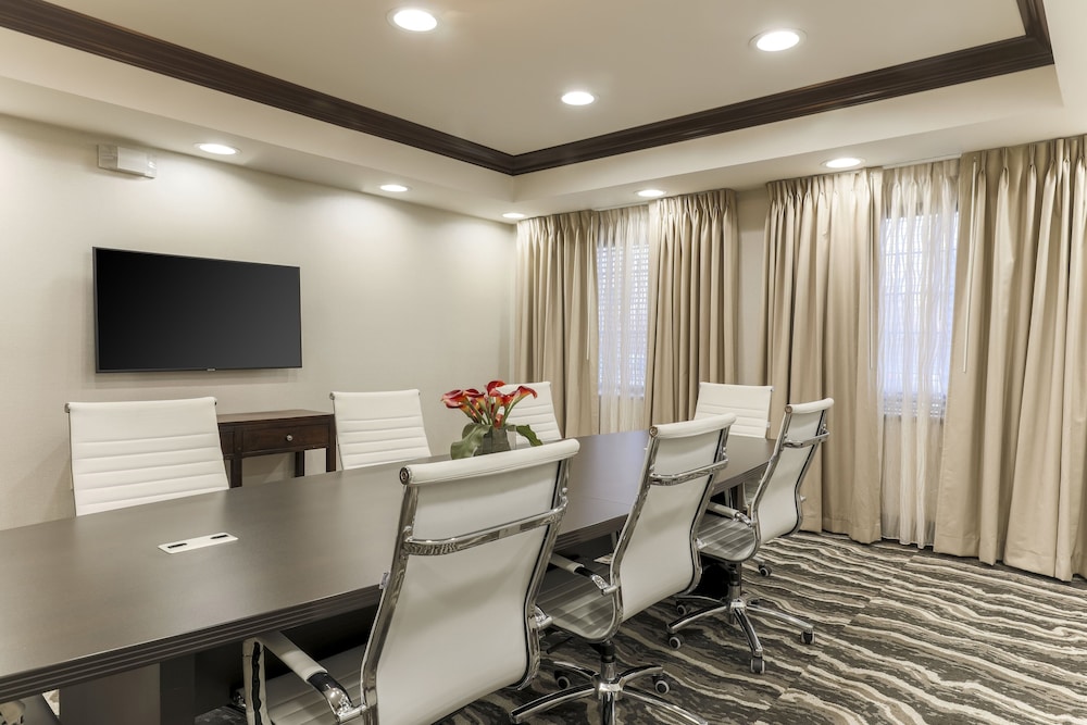 Staybridge Suites Reno by IHG - photo 54