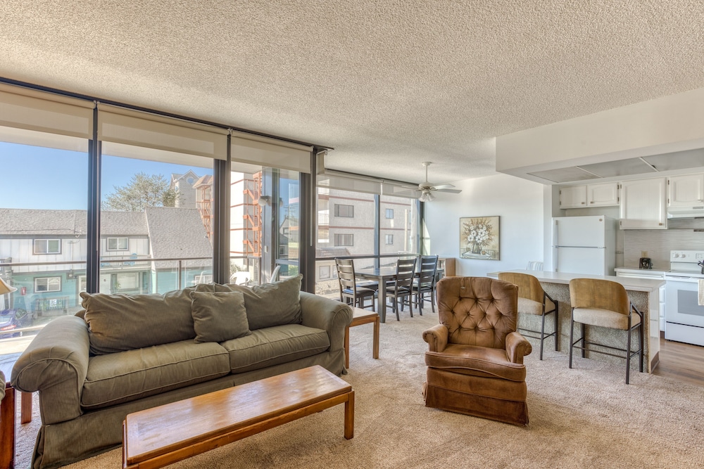 Sand & Sea Resort Condominiums - photo 584