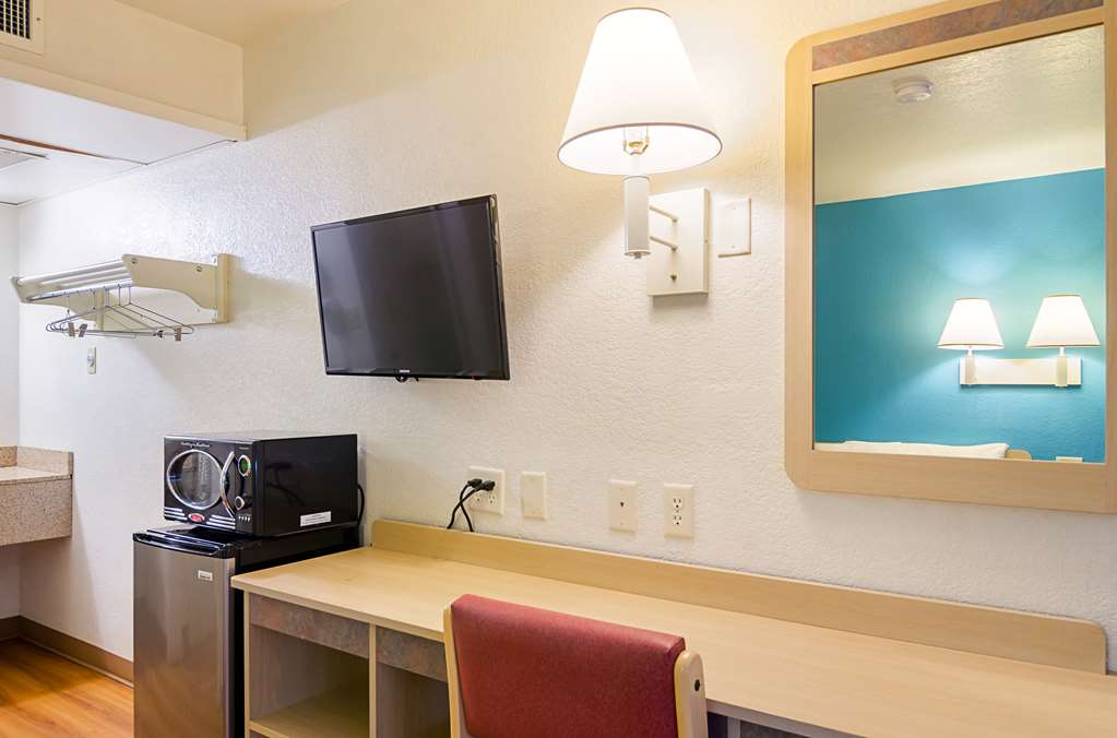 Motel 6 Mitchell SD - photo 9
