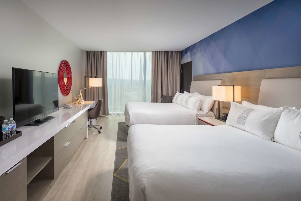 The Summit Hotel - photo 19