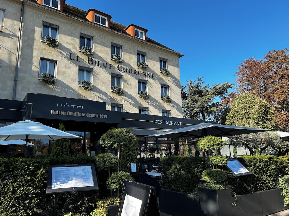 Logis Hôtel Du Boeuf Couronné in Chartres, France