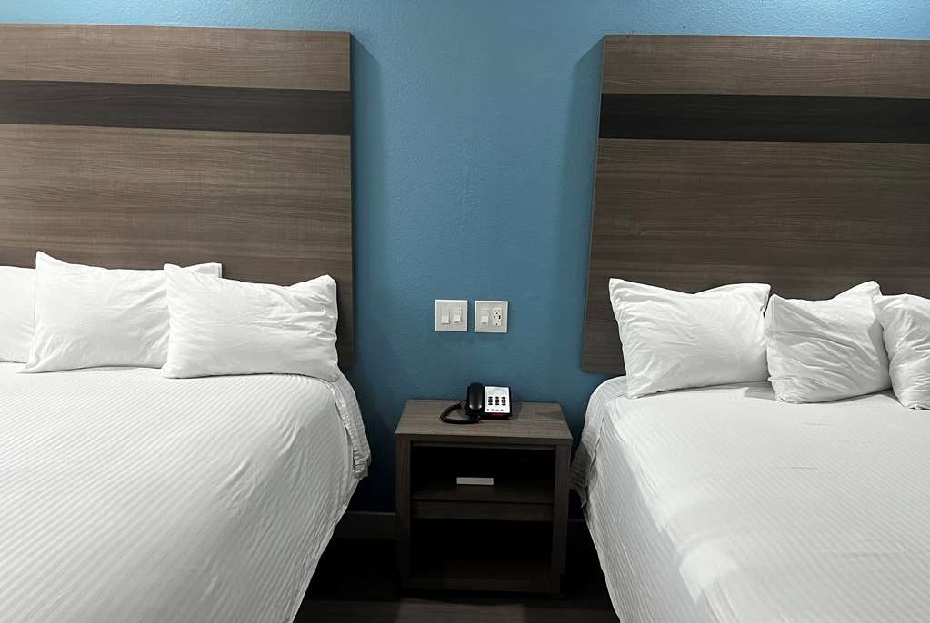 Baymont by Wyndham Freeport Texas - photo 26