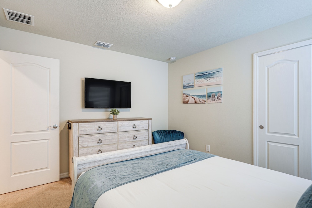 Resort Getaway w Game Room: 11 Mi to Disney - photo 21