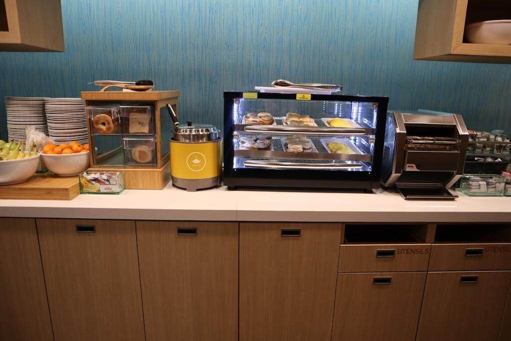 Home2 Suites by Hilton Hot Springs - photo 30