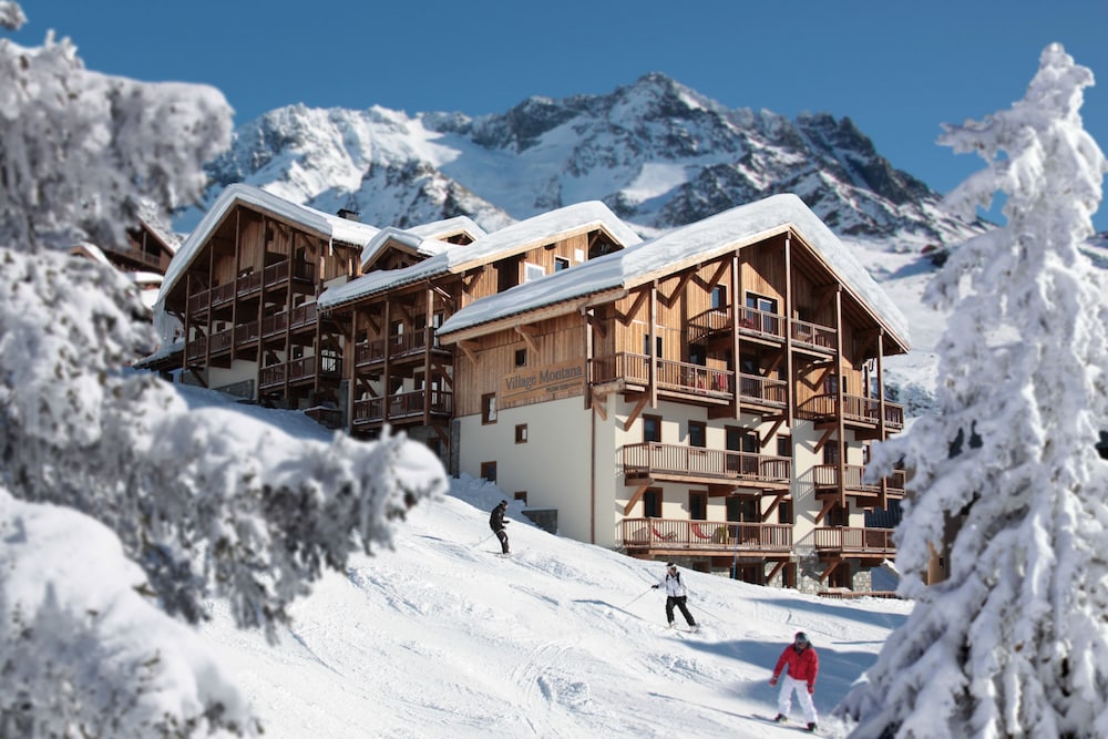 Residence Montana Plein Sud — 5-Star Luxury Hotel in Val Thorens, France