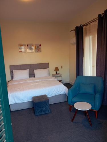 A bright room in the heart of Cairo