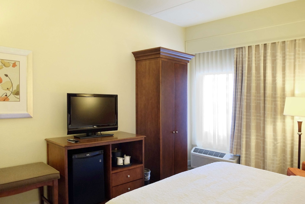 Hampton Inn Lima - photo 21