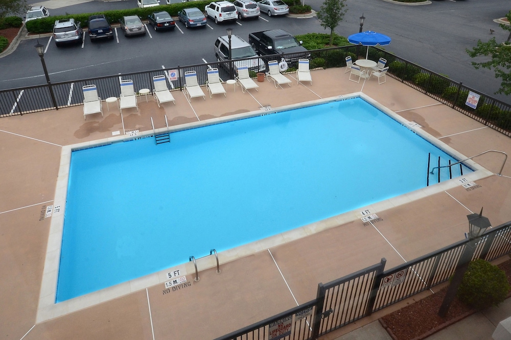 Holiday Inn Express Hotel & Suites Greensboro Airport Area by IHG - photo 26