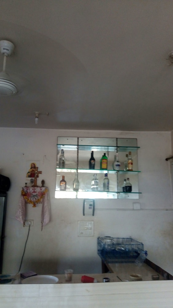 Shiva Ashvem Hotel - last minute hotel in Morjim
