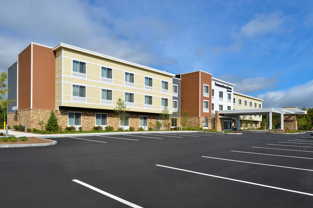 Fairfield by Marriott Inn & Suites Plymouth White Mountains - photo 56