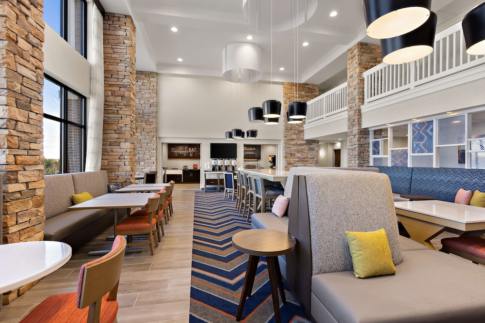 Hampton Inn & Suites by Hilton Petoskey - photo 67