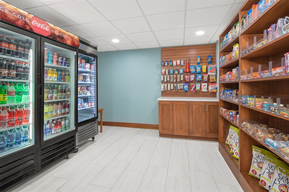 Holiday Inn Express & Suites Hardeeville Hilton Head by IHG - photo 32