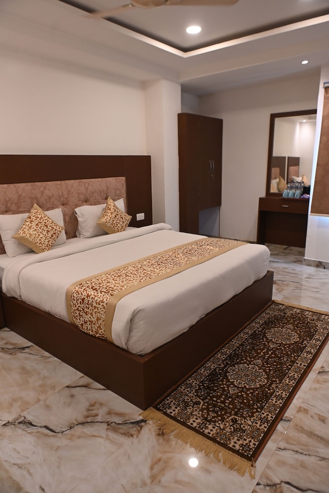 Hotel Varuna Grand - last minute hotel in Varanasi