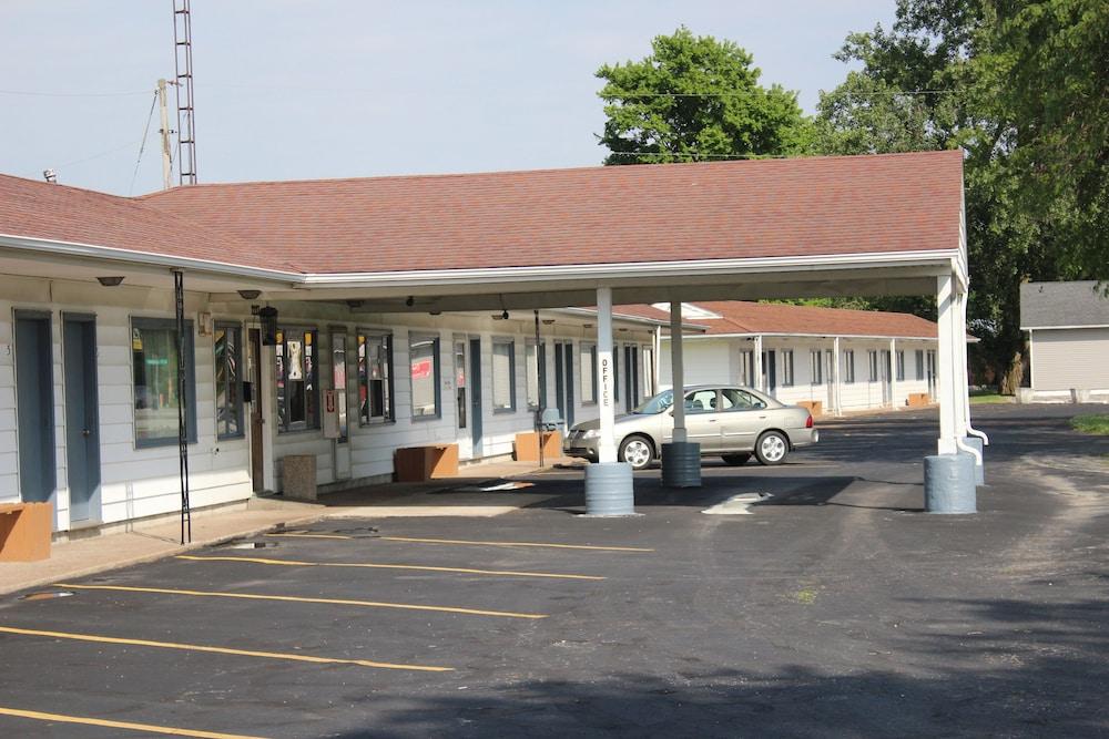 Mecca Motel - photo 2
