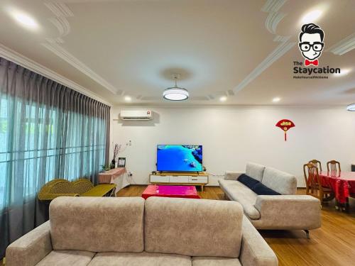 Staycation Homestay 69 Hup Kee Landed House in kch — 4-Star Luxury Hotel in Kuching, Malaysia