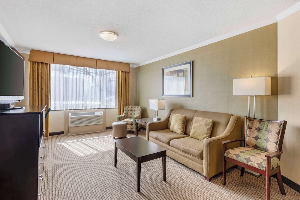 Hotel Watertown - photo 5