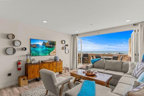 15 Feet to the Water — 4-Star Luxury Hotel in Oceanside, United States