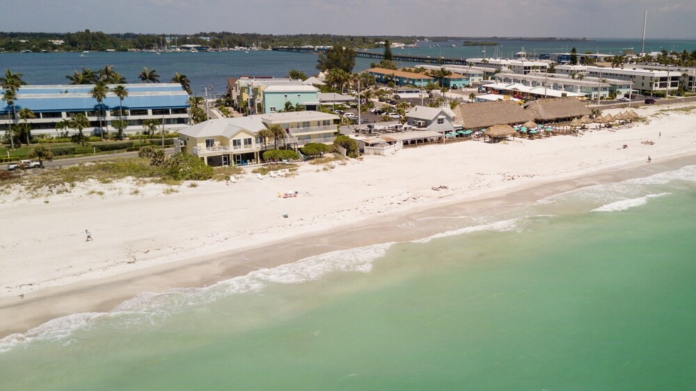 Beach House Resort 5 by RedAwning - photo 17