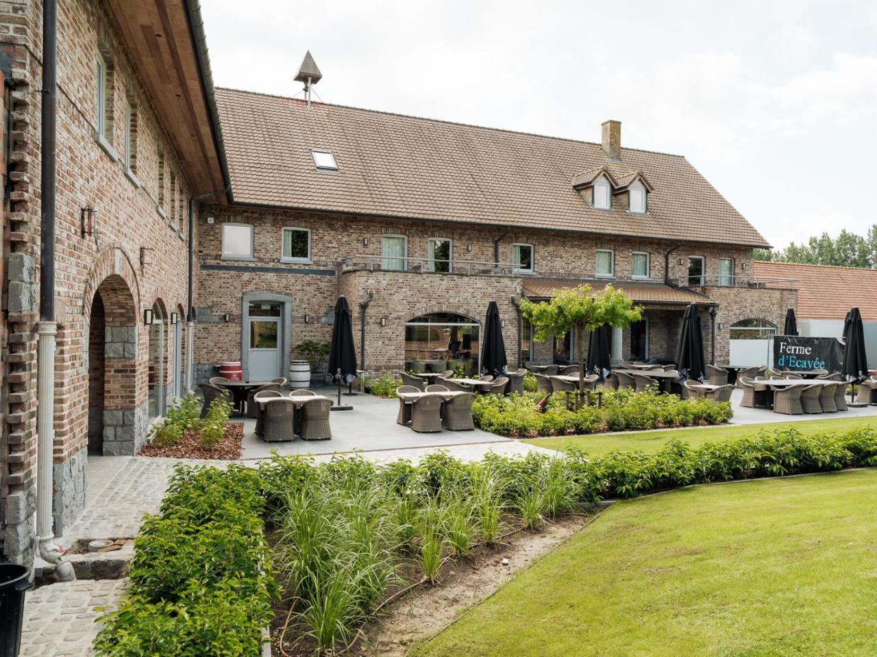 Ferme d'Ecavéé - carbon neutral hotel in Celles