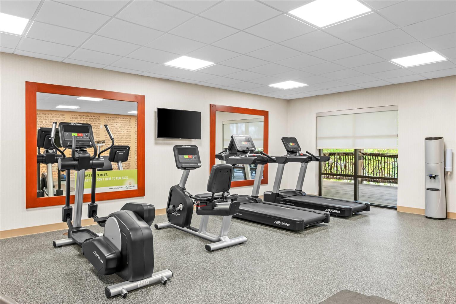 La Quinta Inn & Suites by Wyndham Boone University - photo 12