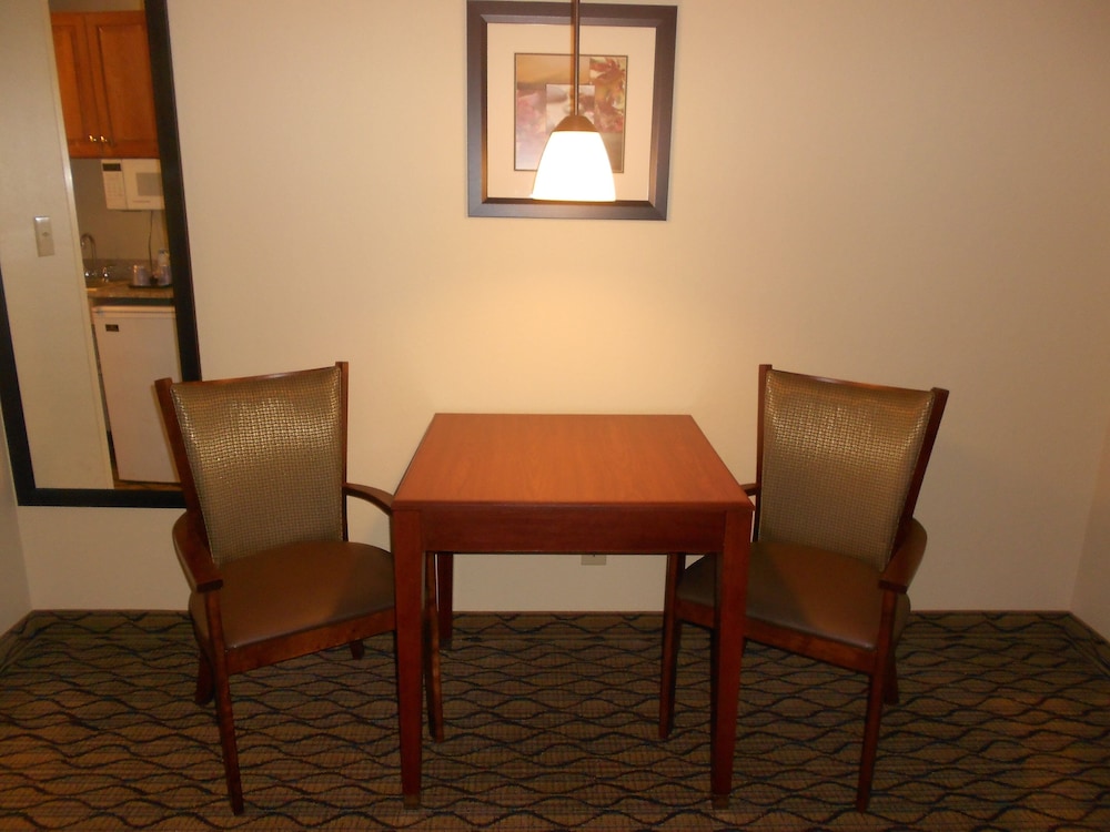 Holiday Inn Express & Suites Lancaster by IHG - photo 14