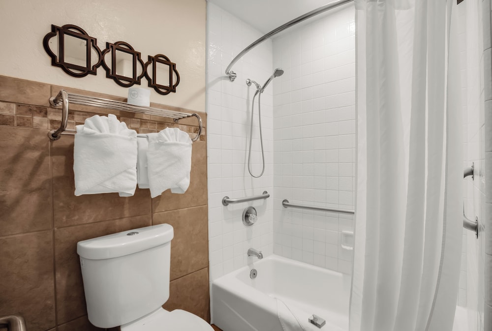 Inn at Deep Canyon - photo 48
