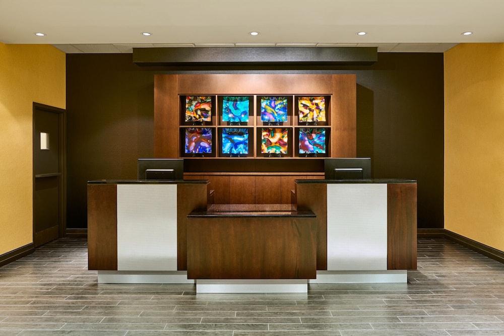 Four Points by Sheraton Milwaukee North Shore - photo 34