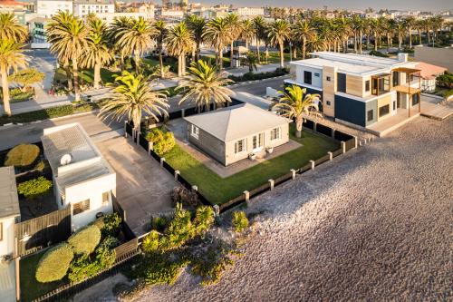 Swakopmund Seafront Cottage — 4-Star Luxury Hotel in Swakopmund, Namibia