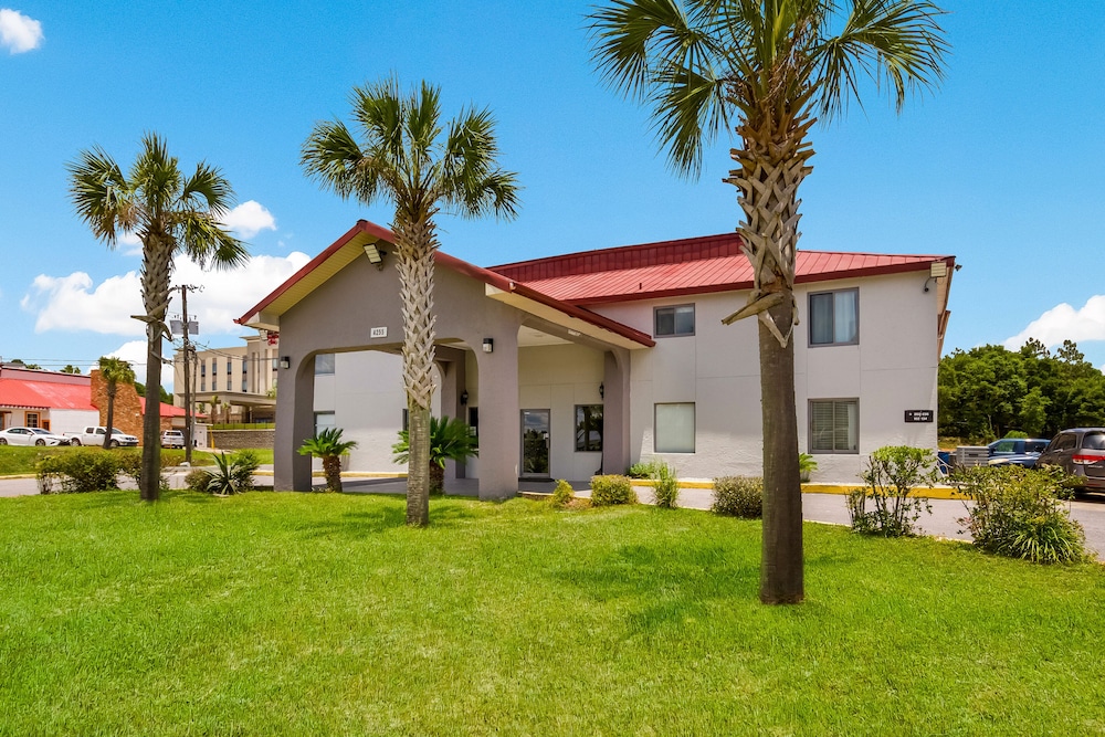 Red Roof Inn Crestview - featured photo