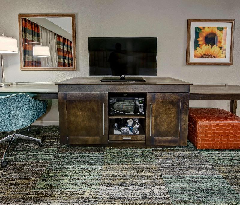 Hampton Inn & Suites Memphis Germantown - photo 78